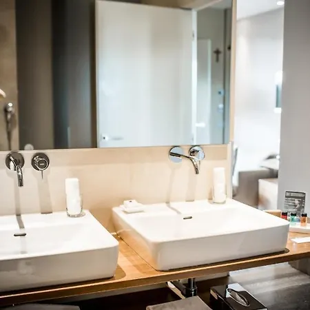 Restaurant Torkel מלון נוננהורן