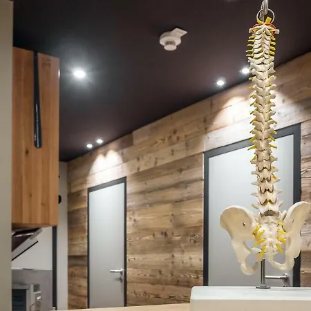 מלון Restaurant Torkel 4*